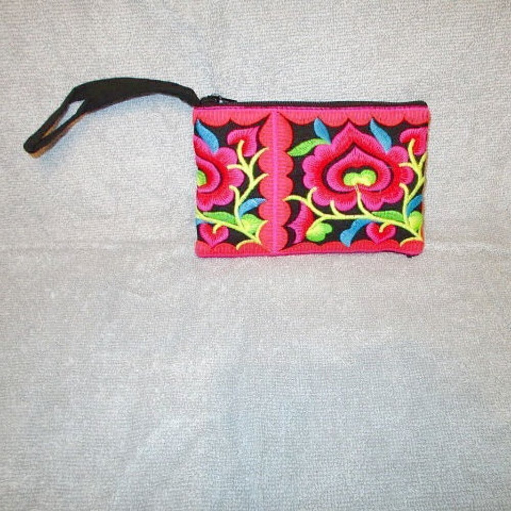 Floral Embroidered Boho Wristlet Wallet Clutch Coin Purse Zip Top Hippie Festiv